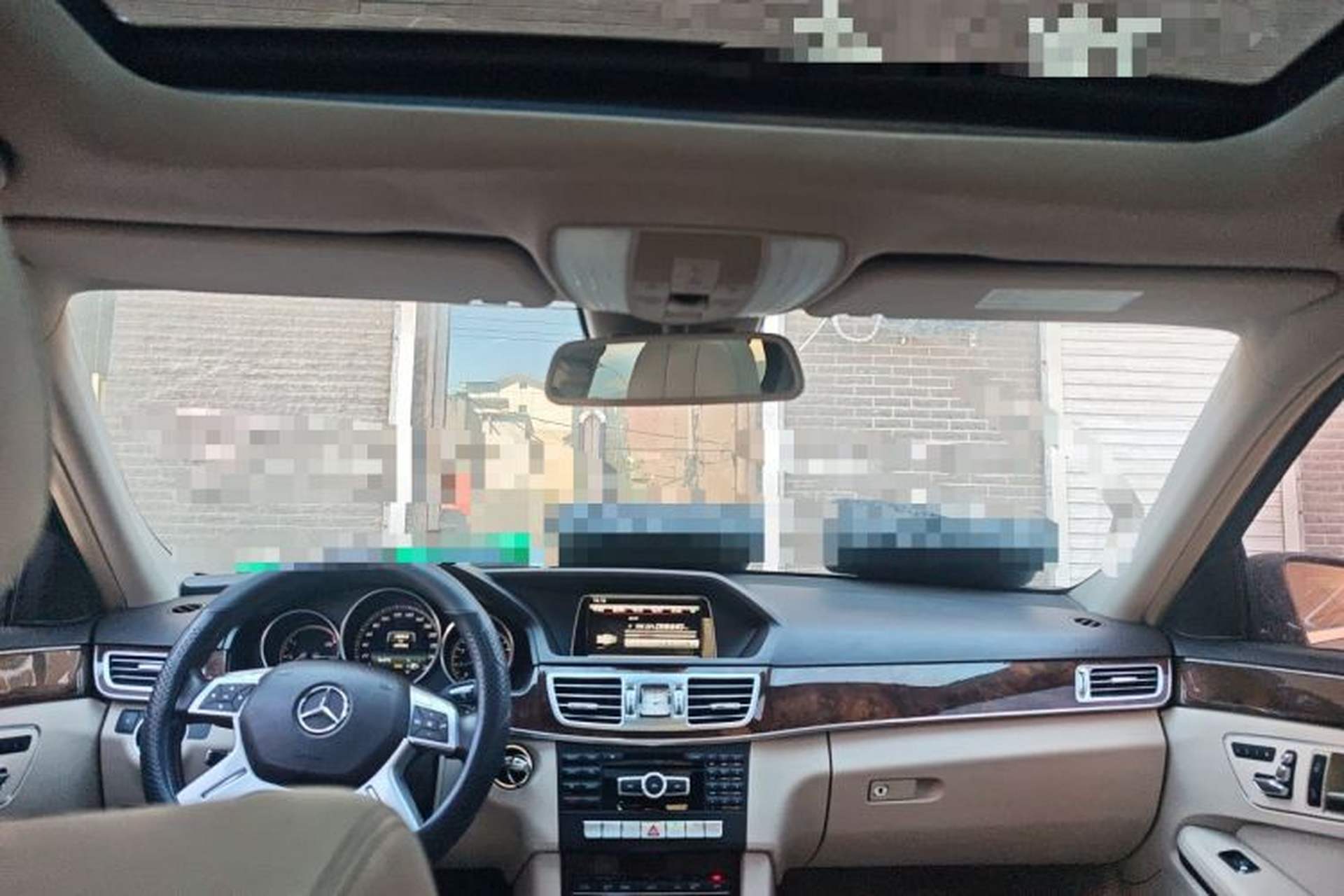 Used Mercedes-Benz E-Class 2014 E 260 L Headliner