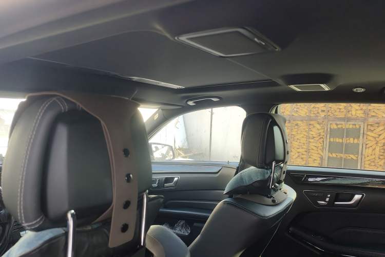 Used Mercedes-Benz E-Class 2014 Restyled E 260 L Sport Edition Headliner