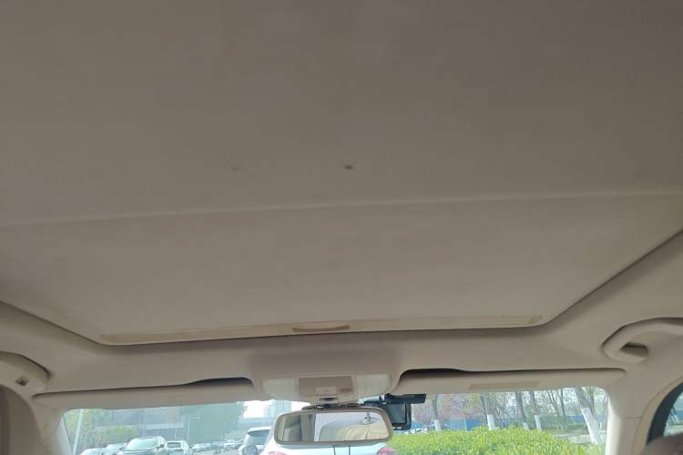 Used Mercedes-Benz E-Class 2014 E 260 L Sport Edition Headliner