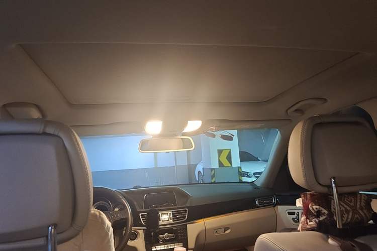 Used Mercedes-Benz E-Class 2014 E 260 L Sport Edition Headliner