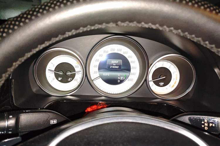 Used Mercedes-Benz E-Class 2014 Restyled E 260 L Sport Edition Instrument Cluster