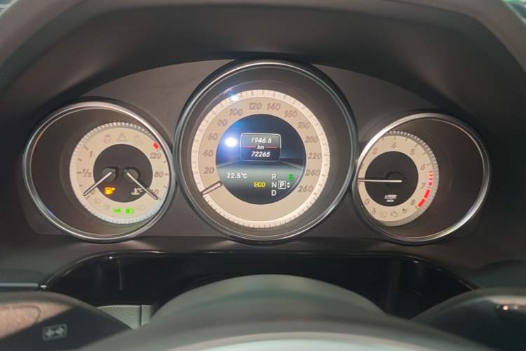 Used Mercedes-Benz E-Class 2014 E 260 L Sport Edition Instrument Cluster