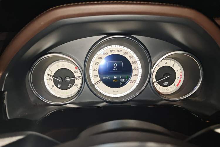Used Mercedes-Benz E-Class 2014 E 400 L Sport Luxury Edition Instrument Cluster