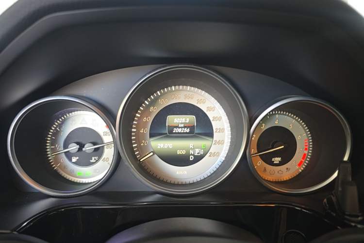 Used Mercedes-Benz E-Class 2014 Revised E 260 L Sport Luxury Edition Instrument Cluster