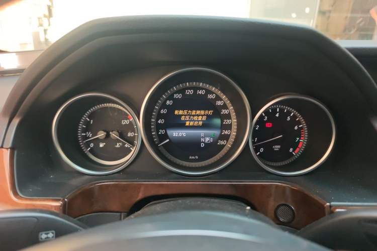 Used Mercedes-Benz E-Class 2014 E 300 L Instrument Cluster