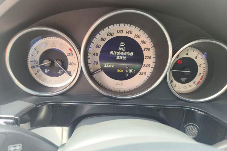 Used Mercedes-Benz E-Class 2014 E 260 L Sport Edition Instrument Cluster