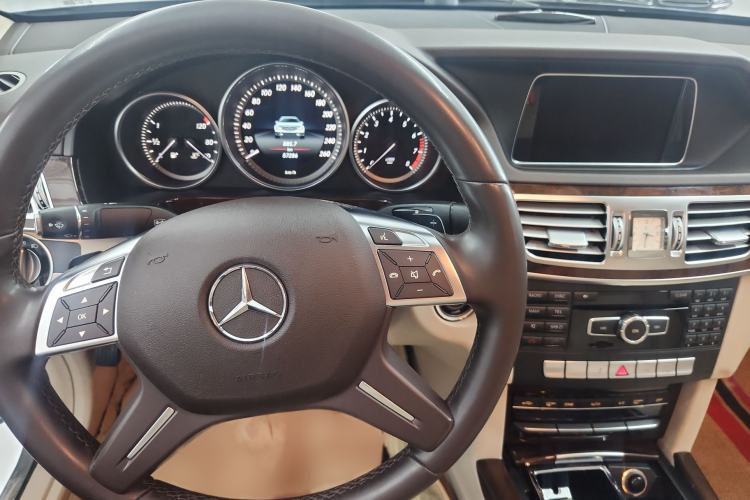 Used Mercedes-Benz E-Class 2014 E 260 L Instrument Cluster