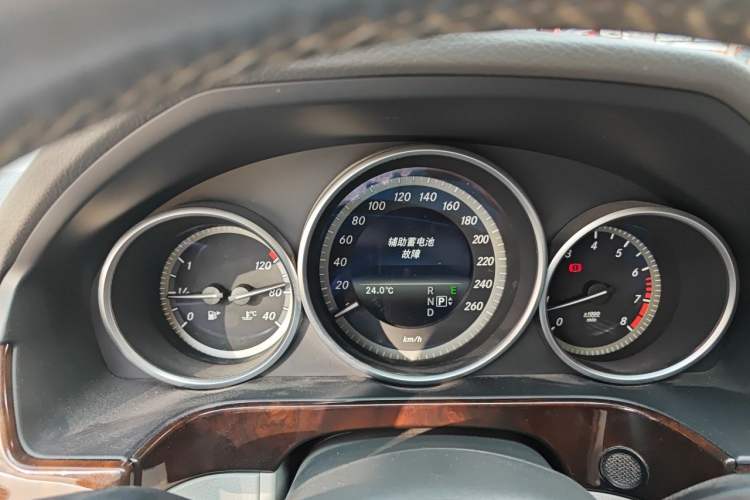 Used Mercedes-Benz E-Class 2014 E 260 L Luxury Model Instrument Cluster