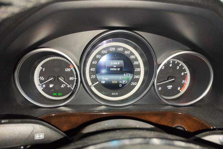 Used Mercedes-Benz E-Class 2014 E 260 L Luxury Model Instrument Cluster