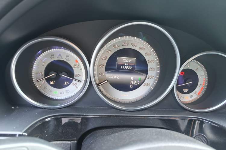Used Mercedes-Benz E-Class 2014 E 260 L Sport Edition Instrument Cluster
