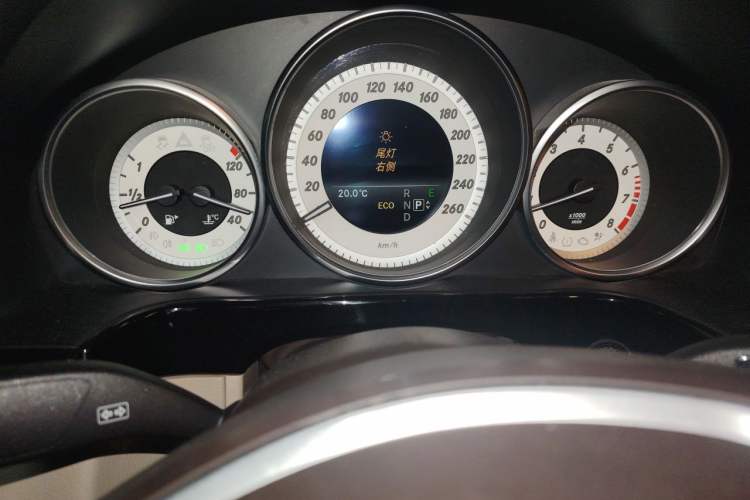 Used Mercedes-Benz E-Class 2014 E 260 L Sport Edition Instrument Cluster