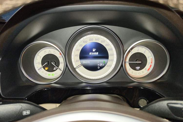 Used Mercedes-Benz E-Class 2014 E 260 L Sport Edition Instrument Cluster