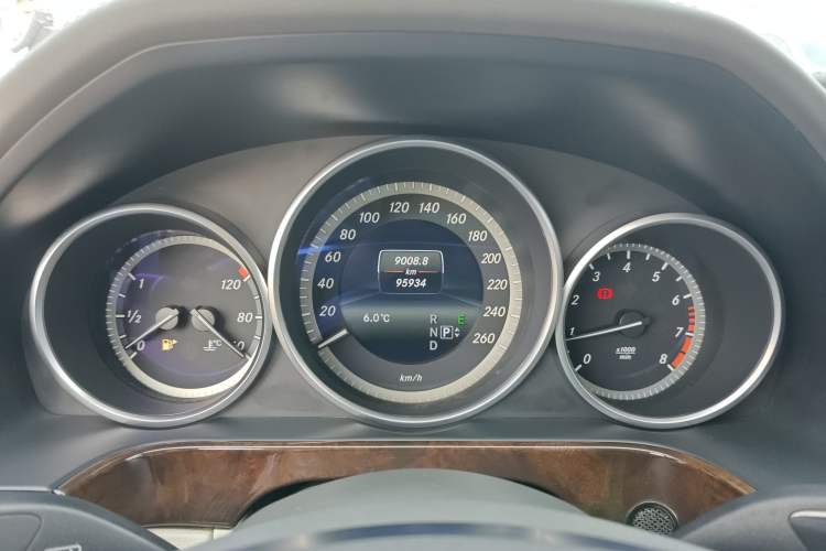 Used Mercedes-Benz E-Class 2014 E 300 L Instrument Cluster