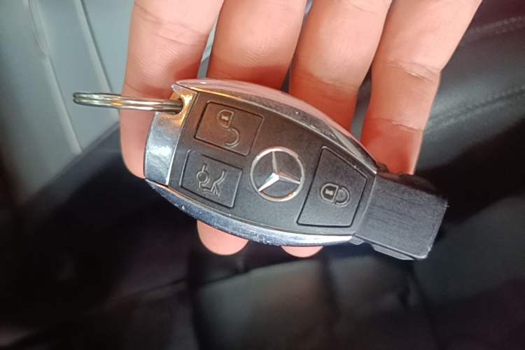 Used Mercedes-Benz E-Class 2014 E 200 Coupe Interior 1