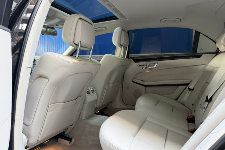 Used Mercedes-Benz E-Class 2014 E 260 L Sport Edition Interior 2