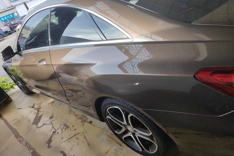 Used Mercedes-Benz E-Class 2014 E 200 Coupe Interior 3