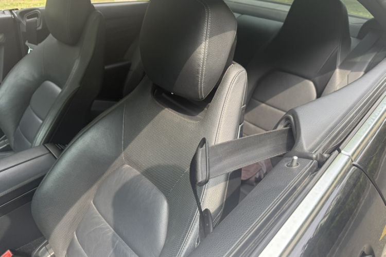 Used Mercedes-Benz E-Class 2014 E 200 Coupe Interior 3
