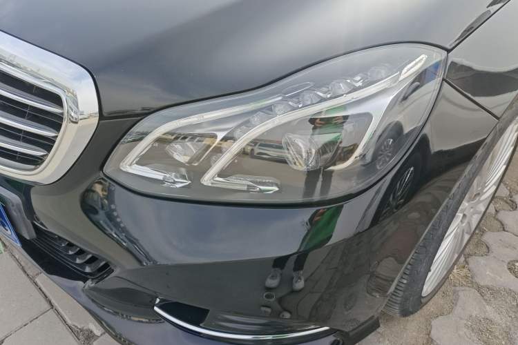 Used Mercedes-Benz E-Class 2014 E 300 L Left Front Headlight