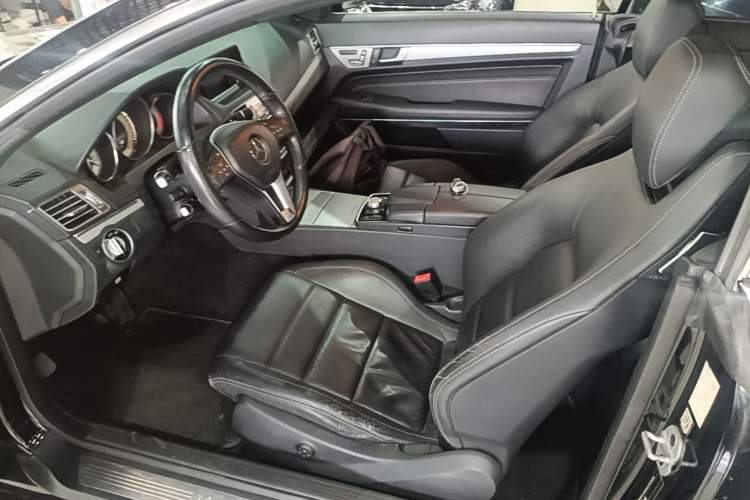 Used Mercedes-Benz E-Class 2014 E 200 Coupe Left Front Seat