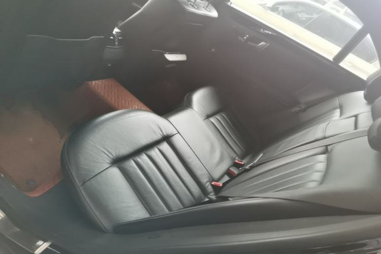Used Mercedes-Benz E-Class 2014 Restyled E 300 L Sport Edition Left Rear Seat