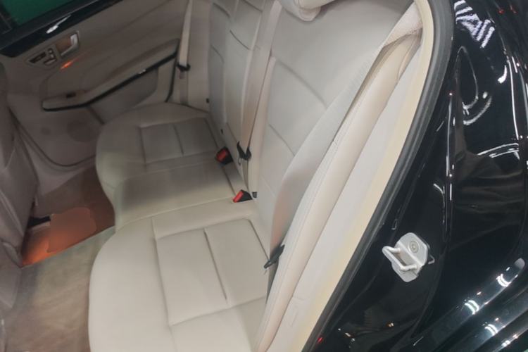 Used Mercedes-Benz E-Class 2014 E 260 L Sport Edition Left Rear Seat