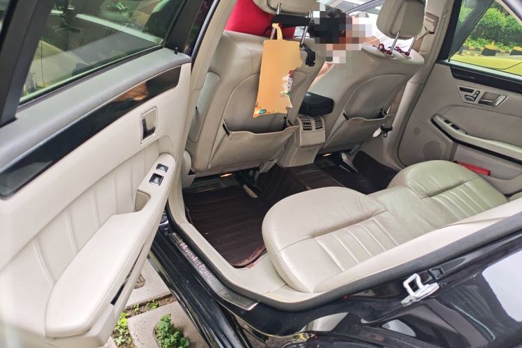 Used Mercedes-Benz E-Class 2014 E 300 L Sport Edition Left Rear Seat