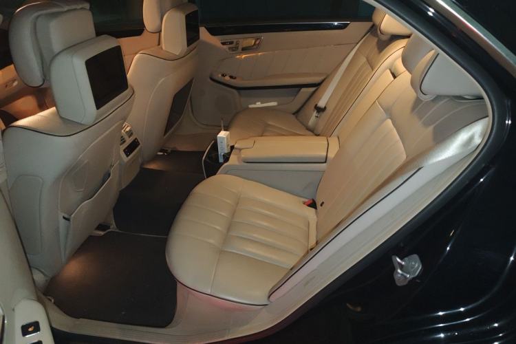 Used Mercedes-Benz E-Class 2014 E 400 L Sport Luxury Edition Left Rear Seat