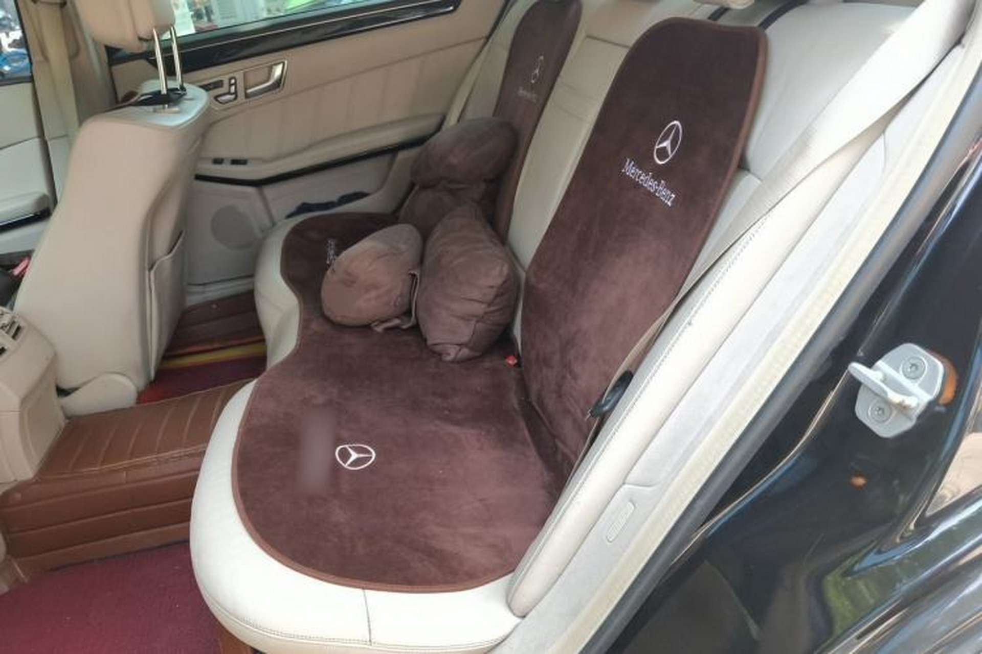 Used Mercedes-Benz E-Class 2014 E 300 L Sport Edition Left Rear Seat