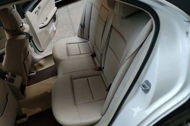 Used Mercedes-Benz E-Class 2014 E 260 L Sport Edition Left Rear Seat