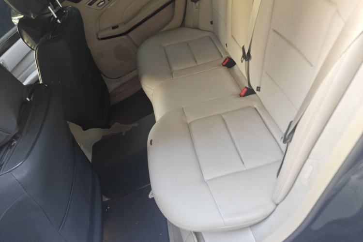 Used Mercedes-Benz E-Class 2014 E 260 L Sport Edition Left Rear Seat