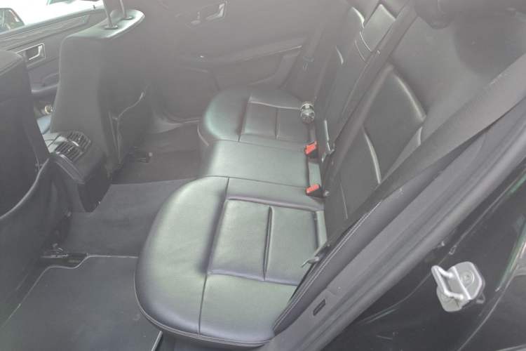 Used Mercedes-Benz E-Class 2014 E 260 L Sport Edition Left Rear Seat