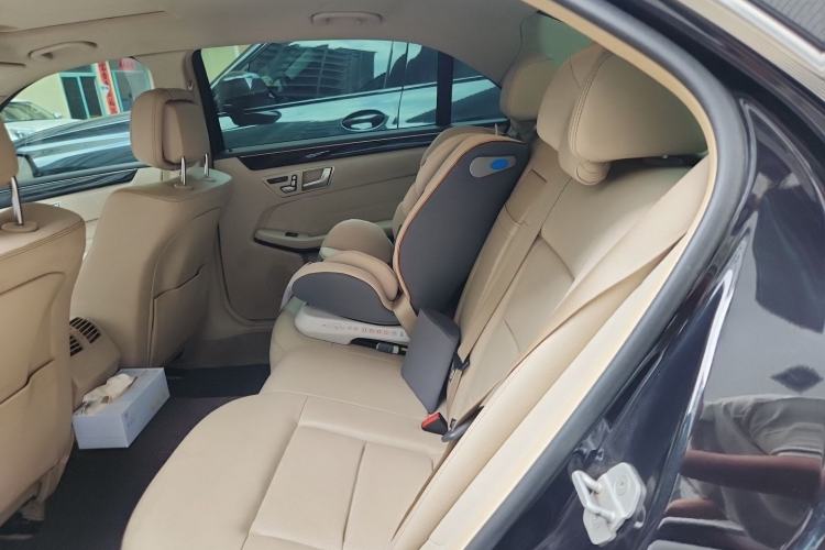 Used Mercedes-Benz E-Class 2014 E 260 L Sport Edition Left Rear Seat