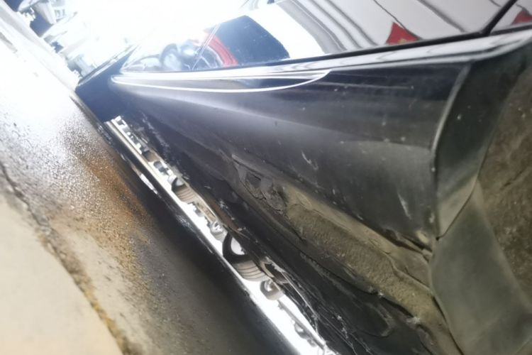 Used Mercedes-Benz E-Class 2014 Restyled E 300 L Sport Edition Left Side Sill