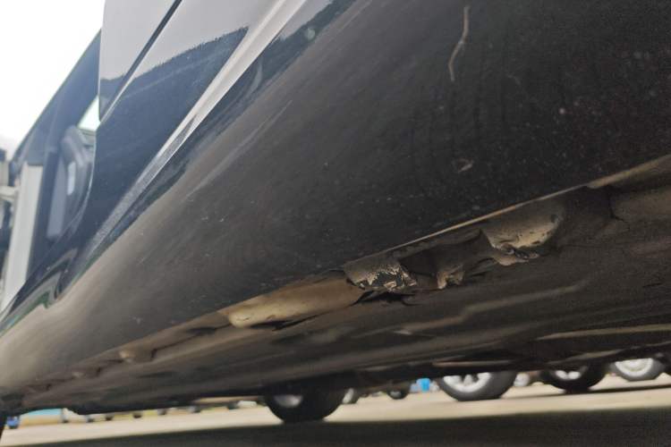Used Mercedes-Benz E-Class 2014 E 200 Coupe Left Side Sill