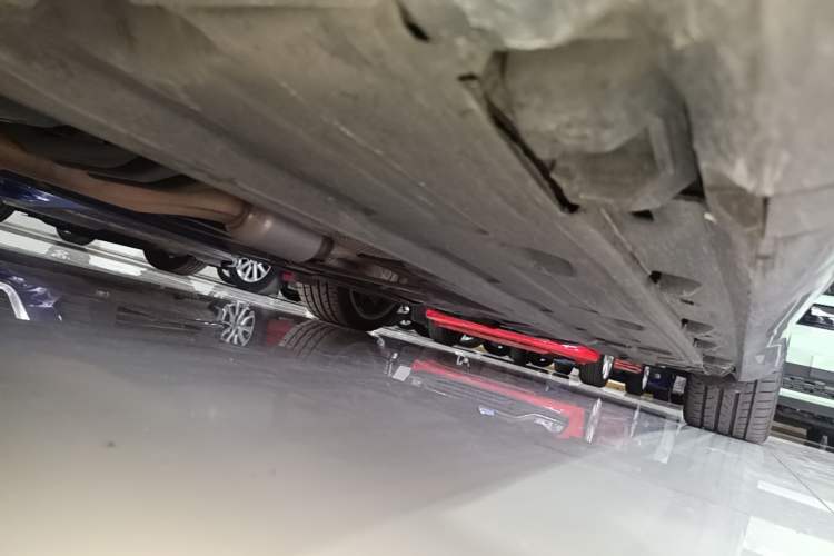 Used Mercedes-Benz E-Class 2014 E 200 Coupe Left Side Sill