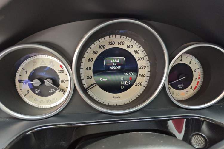 Used Mercedes-Benz E-Class 2014 Restyled E 300 L Sport Edition Odometer Close Up