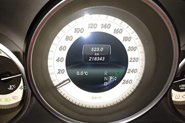 Used Mercedes-Benz E-Class 2014 Restyled E 260 L Sport Edition Odometer Close Up