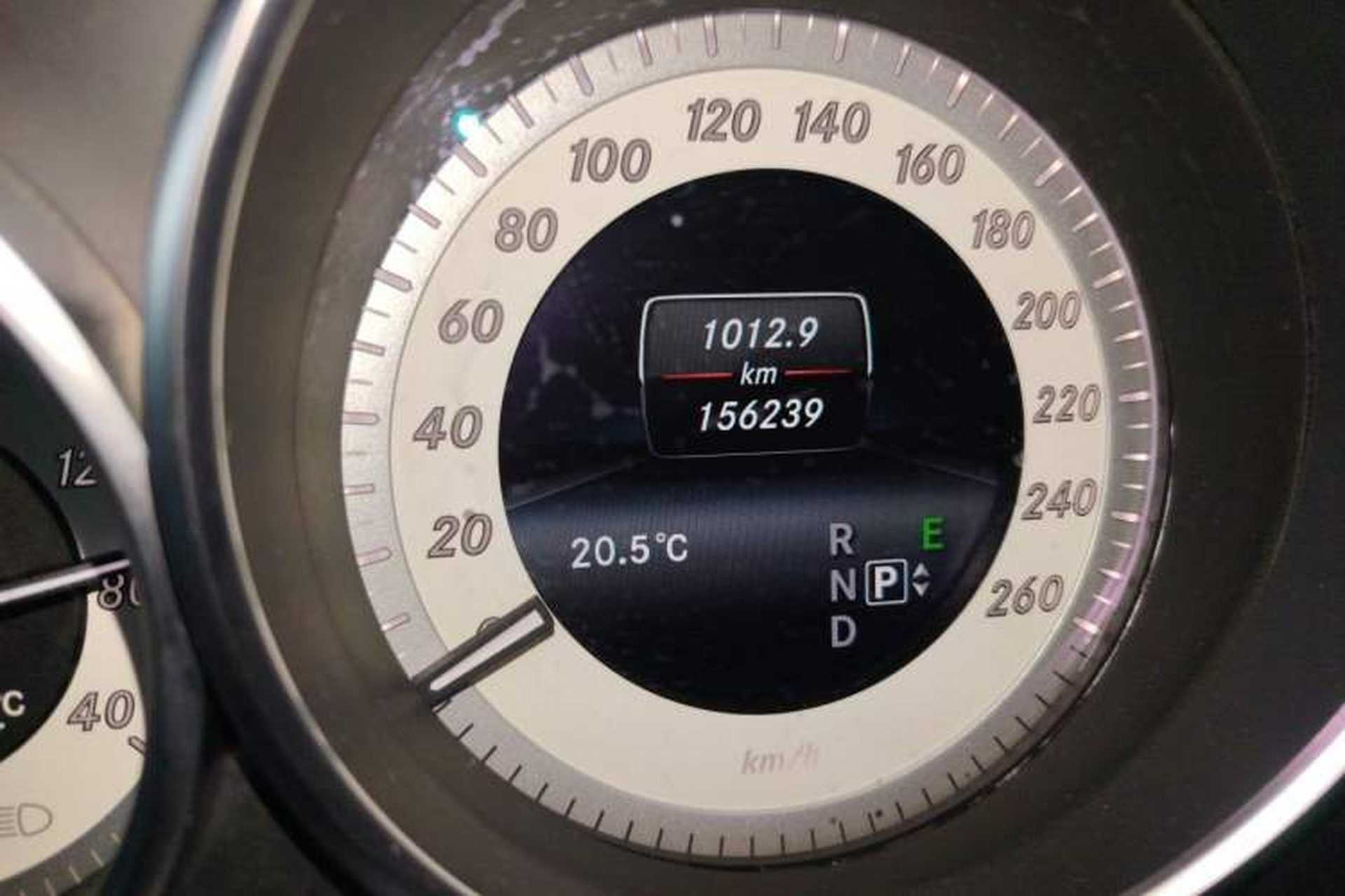 Used Mercedes-Benz E-Class 2014 E 300 L Sport Edition Odometer Close Up