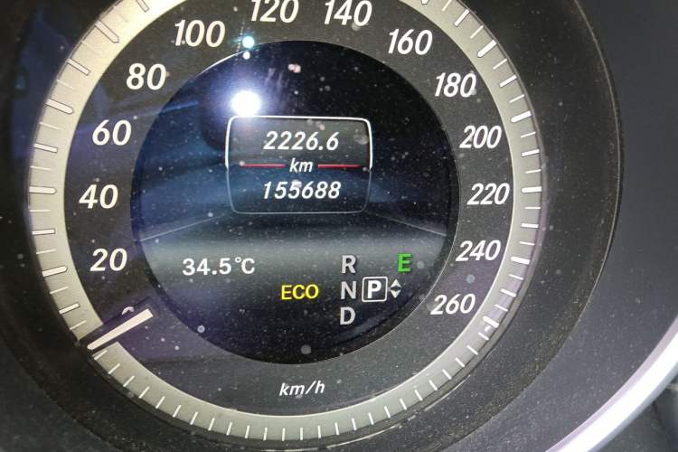 Used Mercedes-Benz E-Class 2014 Facelifted E 260 L Luxury Edition Odometer Close Up