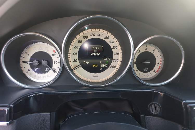Used Mercedes-Benz E-Class 2014 Restyled E 260 L Sport Edition Odometer Close Up