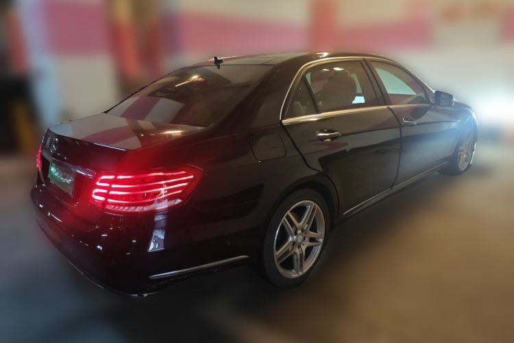 Used Mercedes-Benz E-Class 2014 E 400 L Hybrid Rear Right 45 Deg