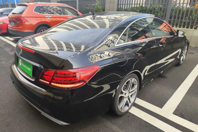 Used Mercedes-Benz E-Class 2014 E 200 Coupe Rear Right 45 Deg
