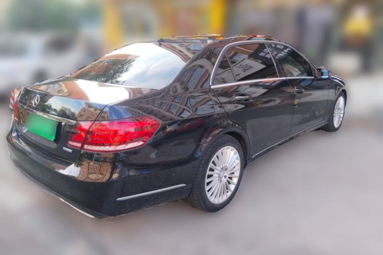 Used Mercedes-Benz E-Class 2014 Facelift E 300 L Rear Right 45 Deg