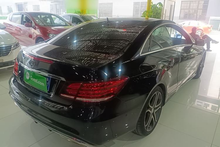 Used Mercedes-Benz E-Class 2014 E 200 Coupe Rear Right 45 Deg