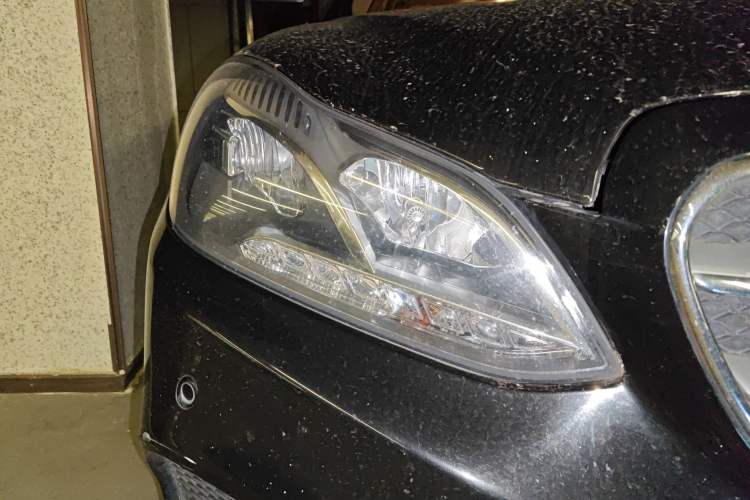 Used Mercedes-Benz E-Class 2014 Restyled E 260 L Sport Edition Right Front Headlight
