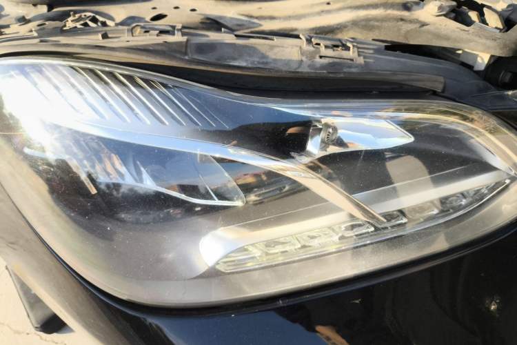 Used Mercedes-Benz E-Class 2014 Restyled E 260 L Sport Edition Right Front Headlight