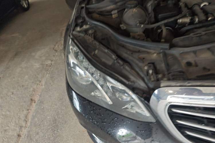 Used Mercedes-Benz E-Class 2014 E 260 L Luxury Model Right Front Headlight