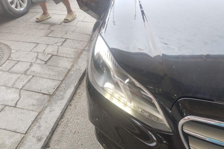 Used Mercedes-Benz E-Class 2014 E 260 L Sport Edition Right Front Headlight