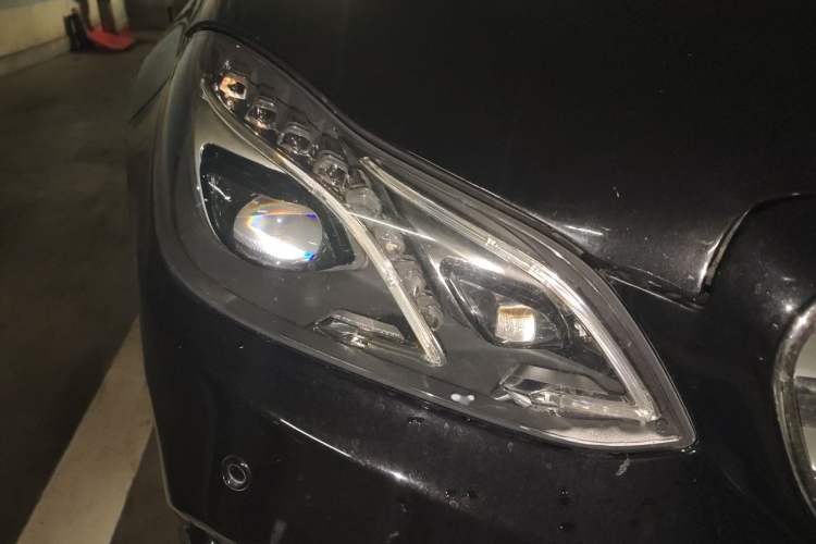 Used Mercedes-Benz E-Class 2014 E 400 L Sport Luxury Edition Right Front Headlight