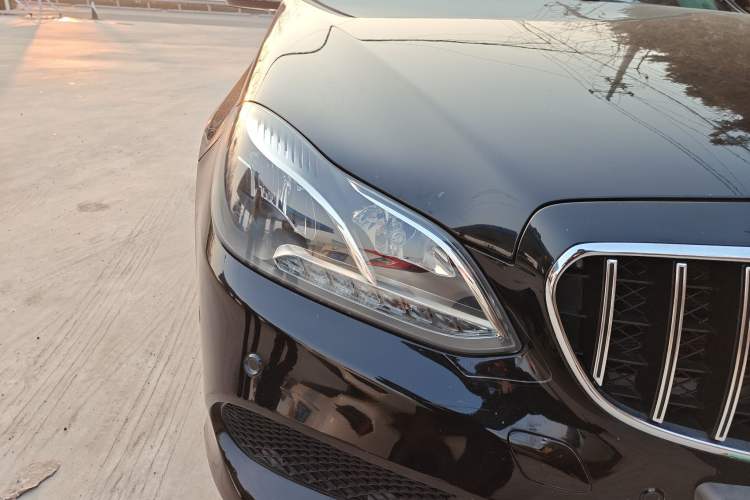 Used Mercedes-Benz E-Class 2014 Restyled E 260 L Sport Edition Right Front Headlight